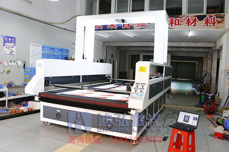 大幅面數碼印花激光切割機廣州東莞深圳大量供應 大幅面數碼印花激光切割機廣州東莞深圳大量供應 視覺定位 自動送料功能